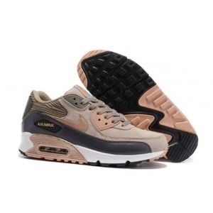 Nike air max rose gold detail sneakers
